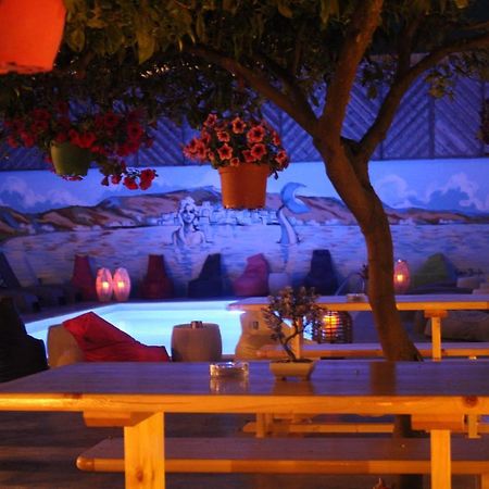 Siren Rooms And Apartments Paros Екстер'єр фото