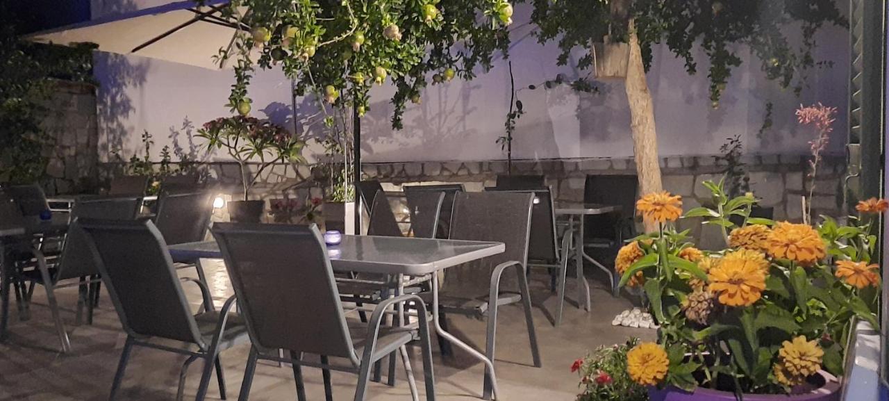 Siren Rooms And Apartments Paros Екстер'єр фото