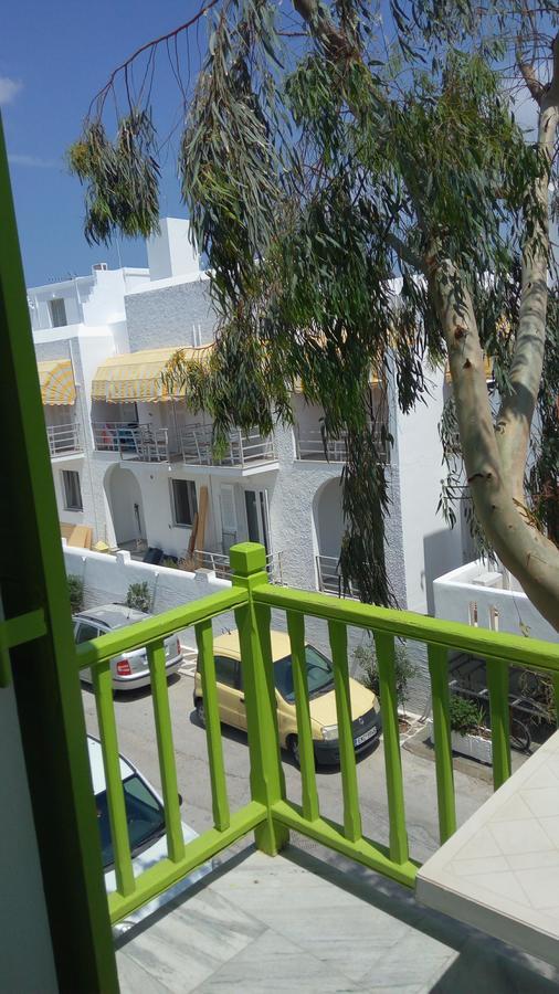 Siren Rooms And Apartments Paros Екстер'єр фото