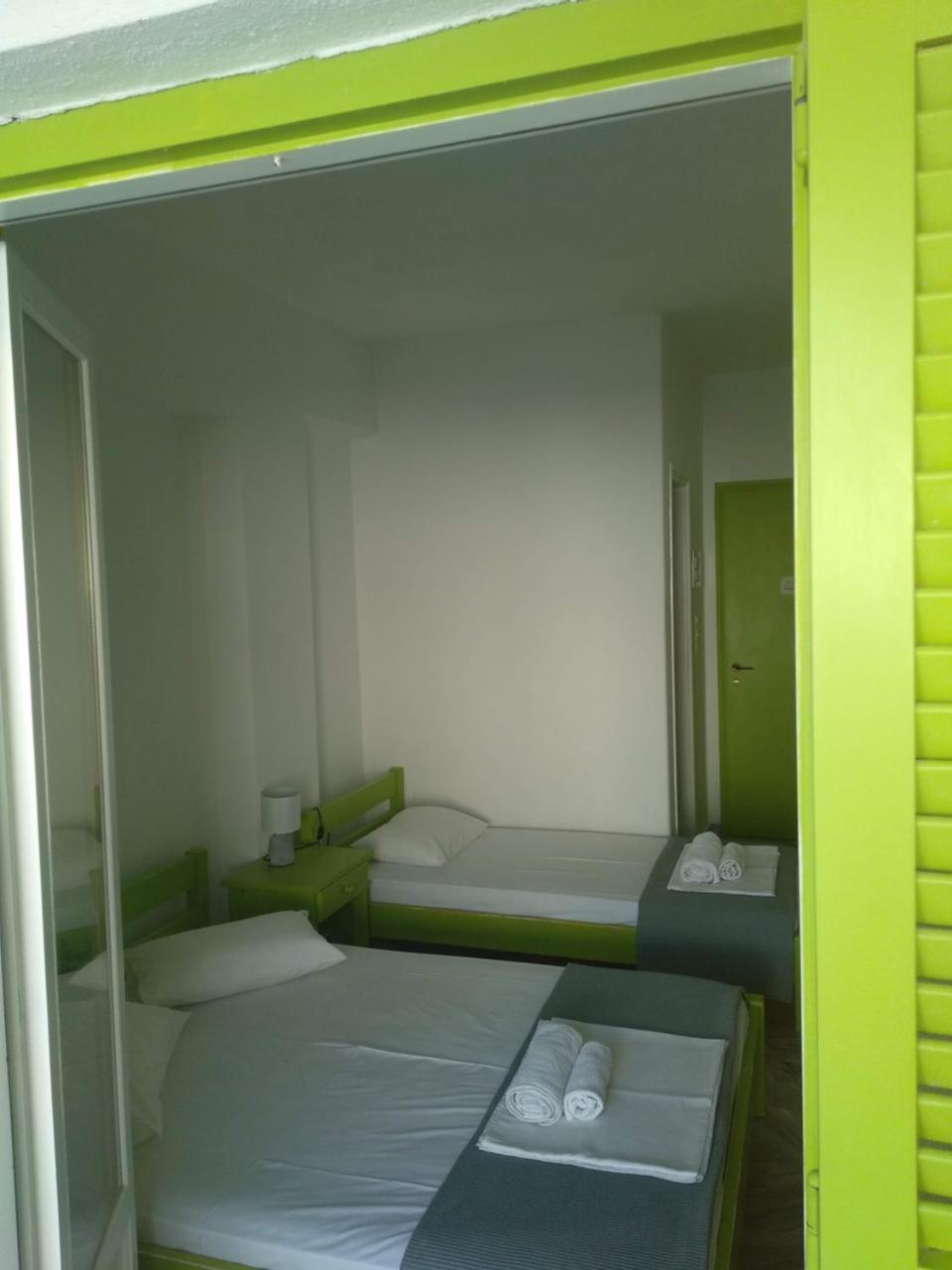 Siren Rooms And Apartments Paros Екстер'єр фото