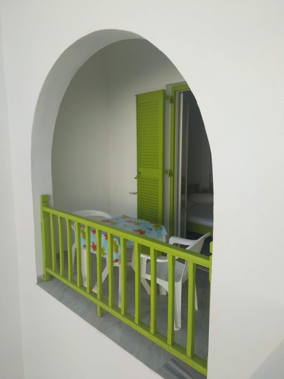 Siren Rooms And Apartments Paros Екстер'єр фото