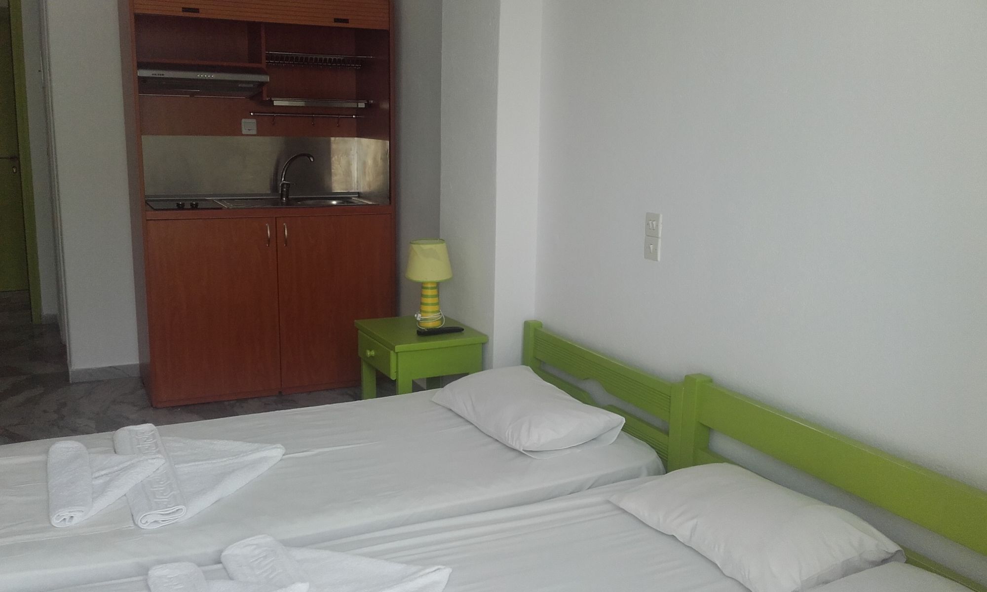Siren Rooms And Apartments Paros Екстер'єр фото
